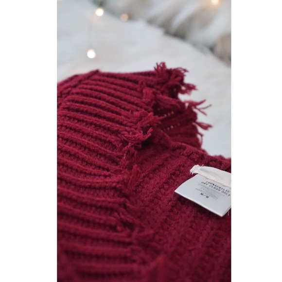Burgundy Frayed V-Neck Knit Sweater Cozy - Picture 8 of 9